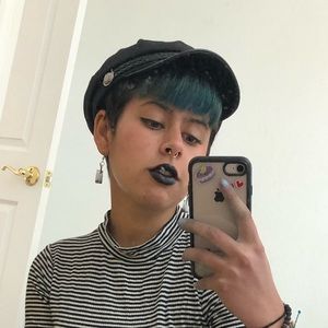 Meet your Posher, Reyna